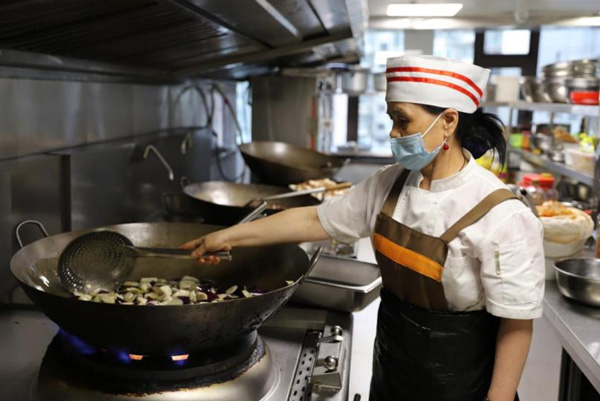  “等你吃飯”。