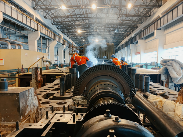 黔北電廠1號機(jī)組大修現(xiàn)場。