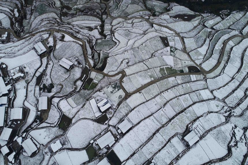 五一村雪后景色（無(wú)人機(jī)照片）。楊武魁攝