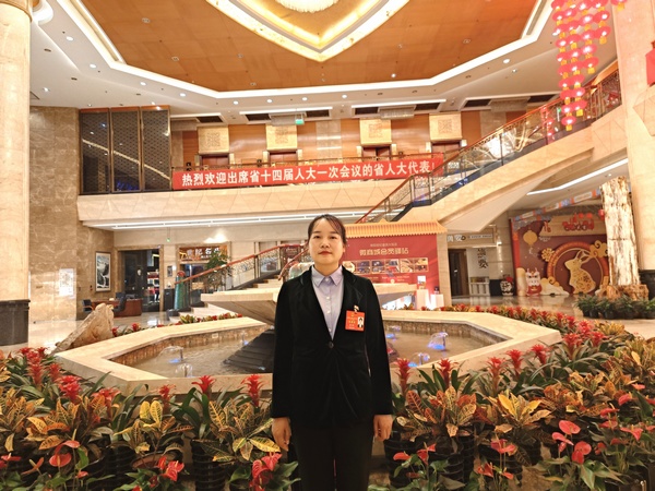 貴州省人大代表、六枝特區(qū)龍河鎮(zhèn)龍場村陳小敏。受訪者供圖