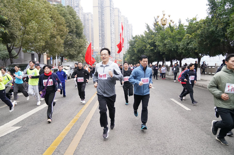 長(zhǎng)跑現(xiàn)場(chǎng)。孫磊攝