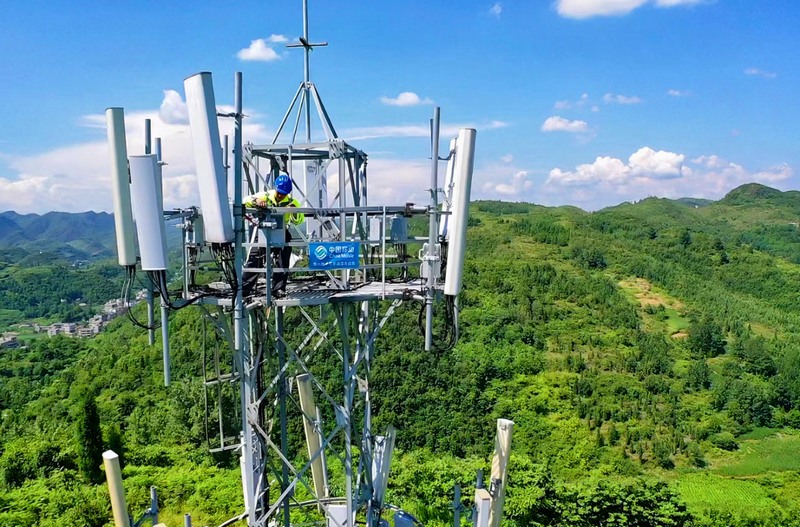 修建5G基站，注入5G新動能。