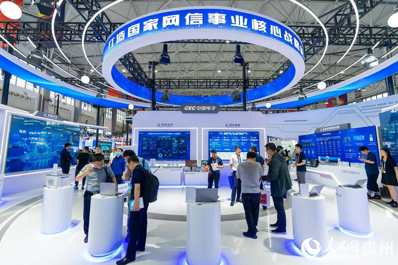 主題展館一角。人民網(wǎng)記者 涂敏攝