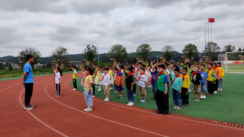 小學(xué)生。林星宇攝
