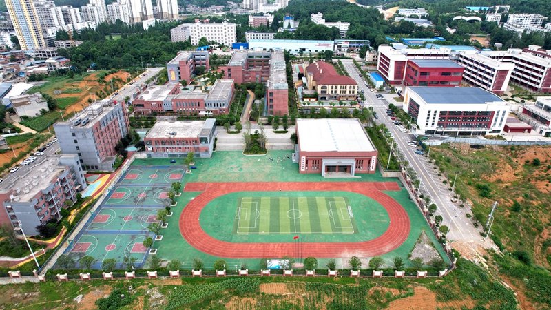 修文縣第九小學(xué)。查姜維攝