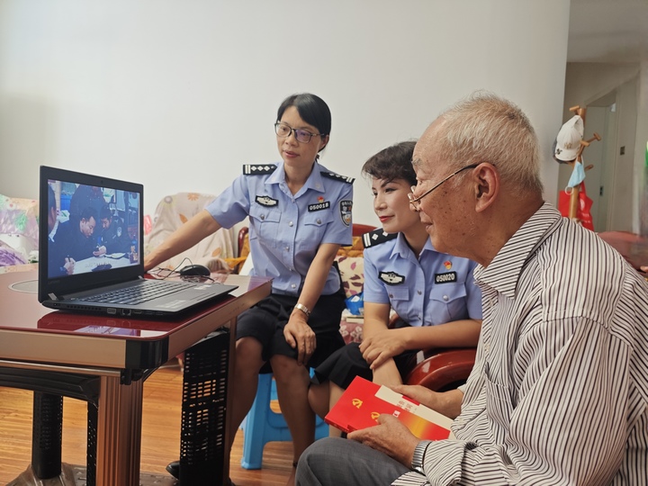 圖為組織開展“三送”“三聽”活動。