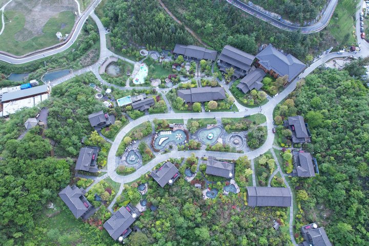 花舍鍶鋰溫泉鳥瞰圖。