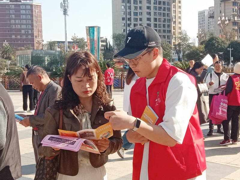 招聘現(xiàn)場 (1).jpg