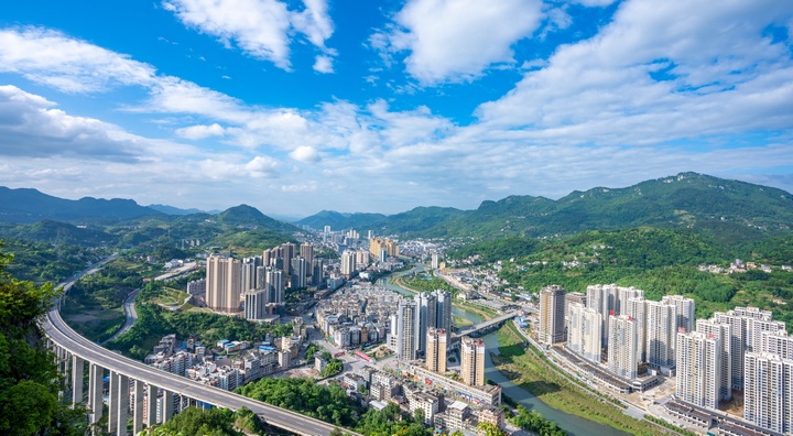 石阡縣城。