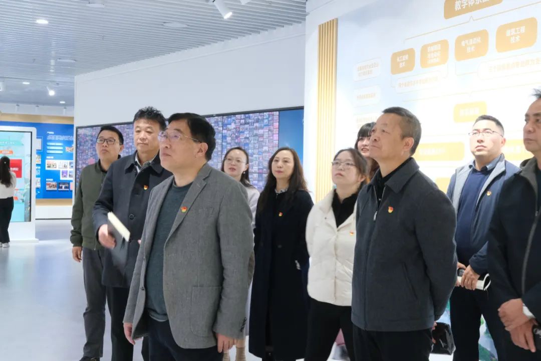 沉浸式、體驗式學(xué)習(xí)。