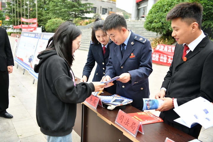 宣傳現(xiàn)場(chǎng)。郝玉潔