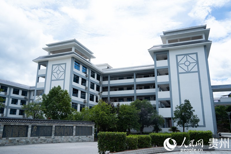 臺江縣民族中學(xué)校園一角。人民網(wǎng) 陽茜攝