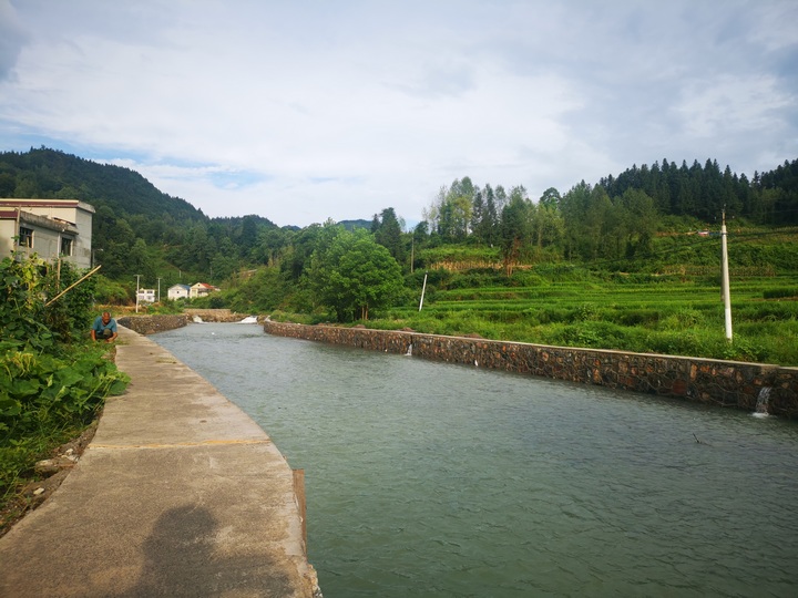 坨田河。