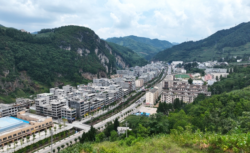 赫章縣河鎮(zhèn)彝族苗族鄉(xiāng)航拍圖。代勝強 攝