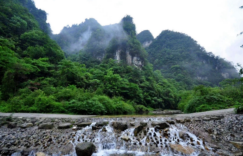 5 圖為觀音巖景區(qū)一角。 景區(qū)供圖