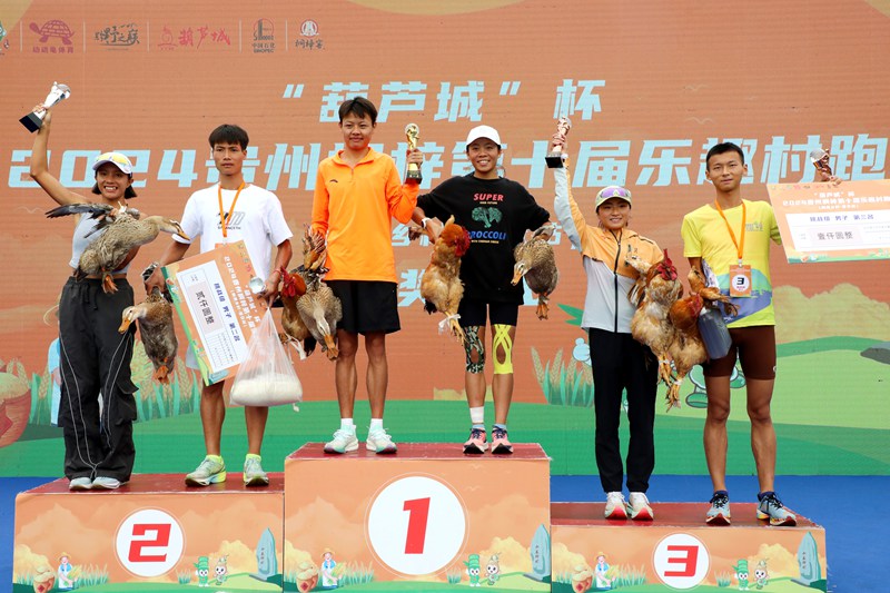 6、挑戰(zhàn)組獲獎前三名。 陳桂良攝
