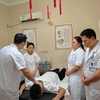 近年來，思南縣民族中醫(yī)院以“縣域醫(yī)療次中心”建設(shè)為契機(jī)，讓三級(jí)中醫(yī)醫(yī)院與鄉(xiāng)鎮(zhèn)衛(wèi)生院“牽手”，提升基層醫(yī)療服務(wù)能力，讓老百姓在家門口就能享受到優(yōu)質(zhì)的醫(yī)療服務(wù)。