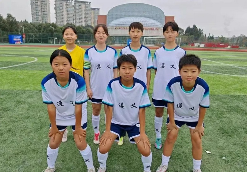 2、女子足球隊。.jpg