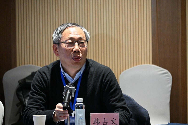 5、中國科學(xué)院云南天文臺韓占文院士總結(jié)講話。.JPG