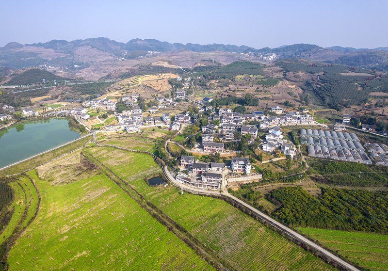 貴州省黔西市林泉鎮(zhèn)海子社區(qū)（無人機照片）。