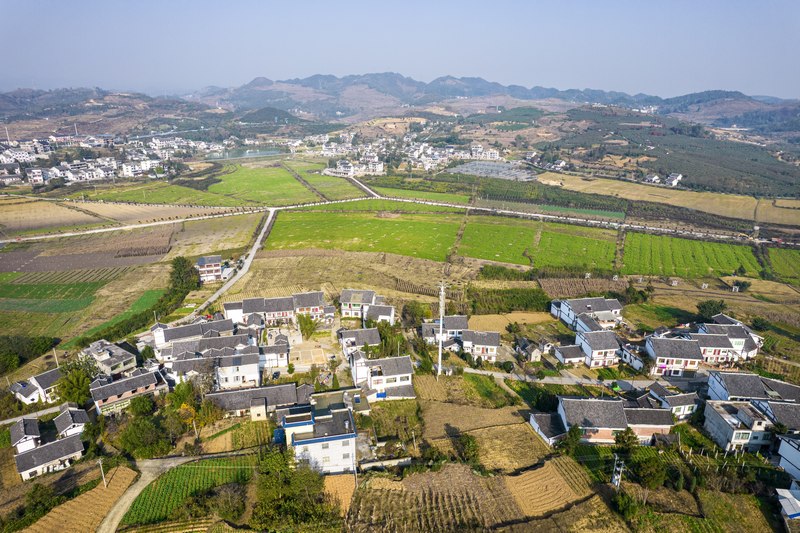 貴州省黔西市林泉鎮(zhèn)海子社區(qū)（無人機(jī)照片）。