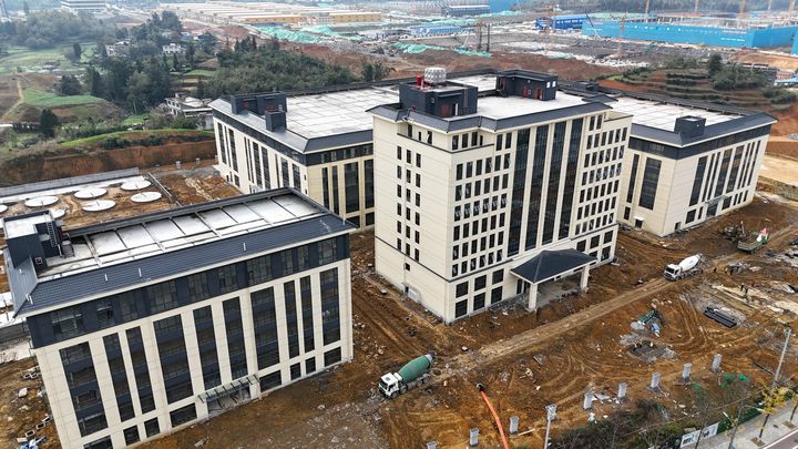 4、仁懷市華成酒業(yè)（集團）有限公司營銷總部建設(shè)項目。