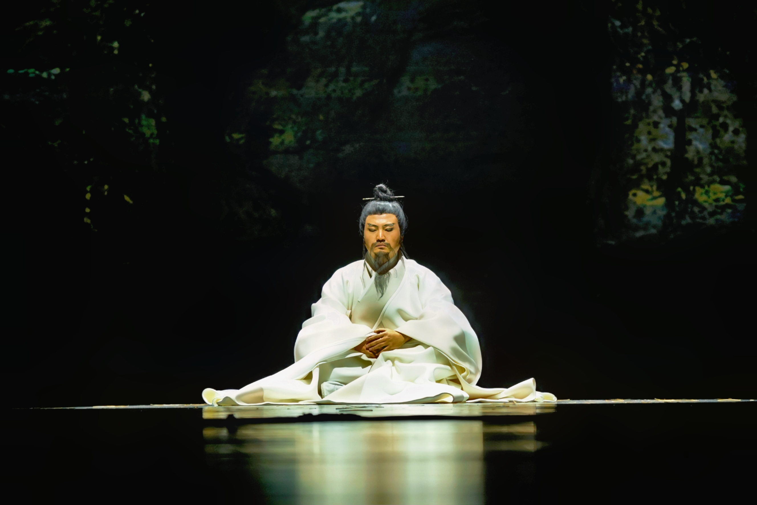 貴州原創(chuàng)歌劇《王陽(yáng)明》貴州大學(xué)專場(chǎng)演出現(xiàn)場(chǎng)。蘭澤州攝