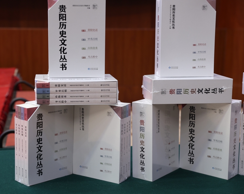 11、書(shū)籍。