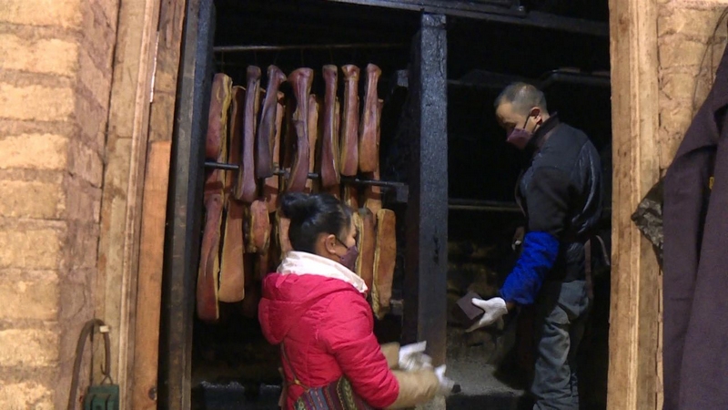4 烘烤臘肉
