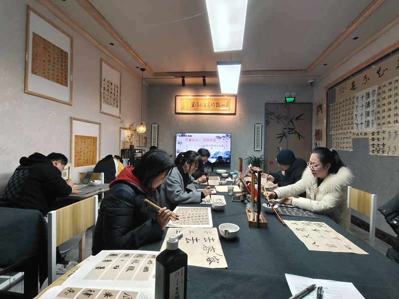 石阡縣青年夜校書法課程。