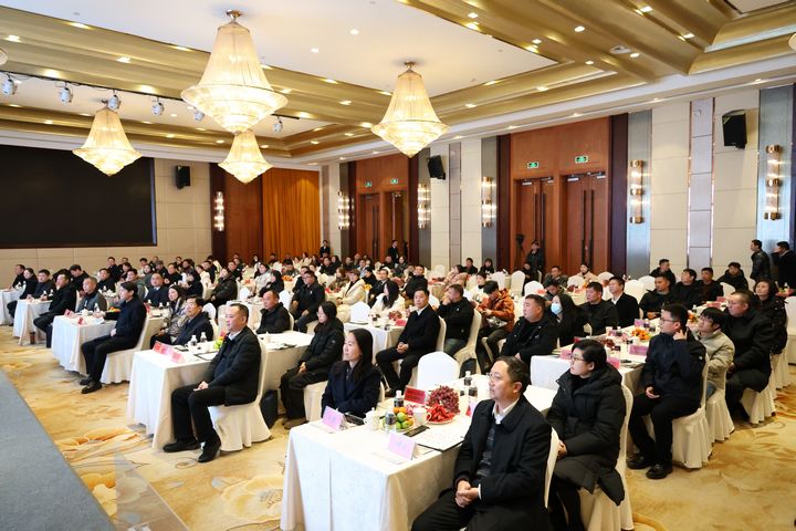 圖為工行興義分行“千企萬戶大走訪”普惠金融服務推介會現(xiàn)場 。