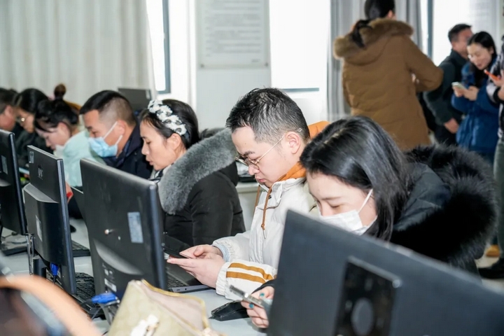 3.AIGC應(yīng)用考核。