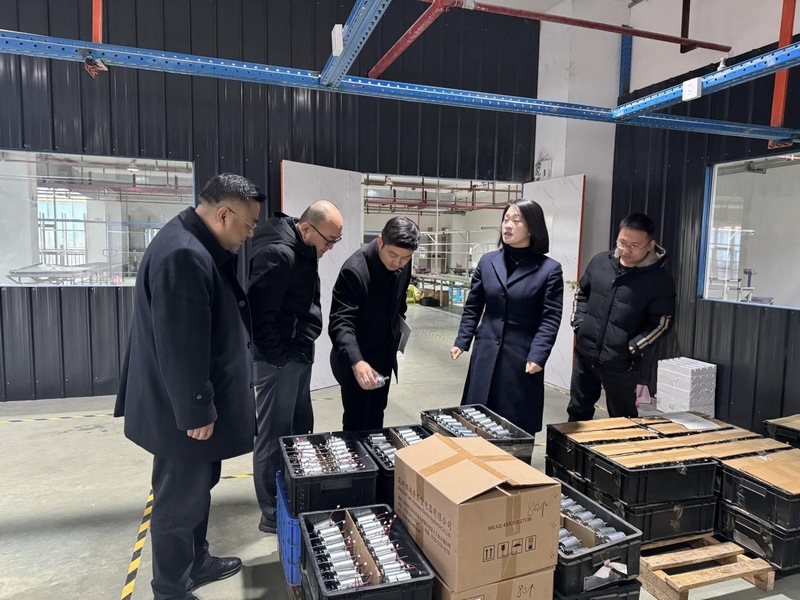 2 圖為工行都勻分行上門走訪獨(dú)山縣軸承企業(yè)。.jpg