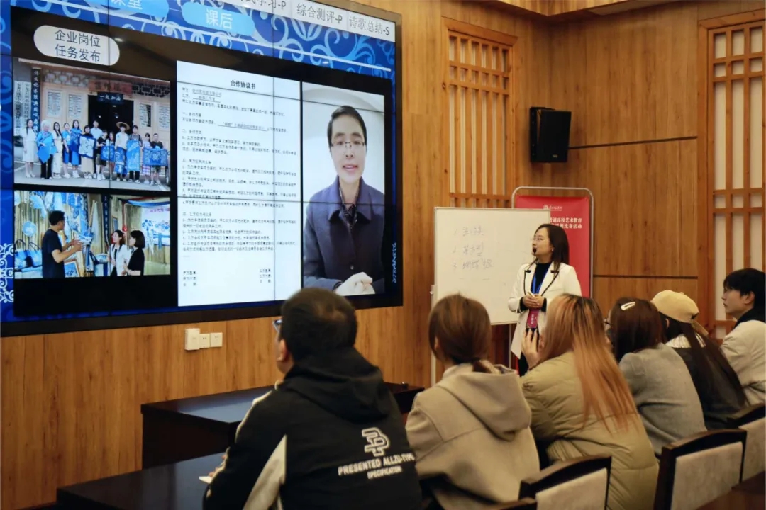 貴州工商職業(yè)學院建筑設計系教師薛瑾比賽現場。