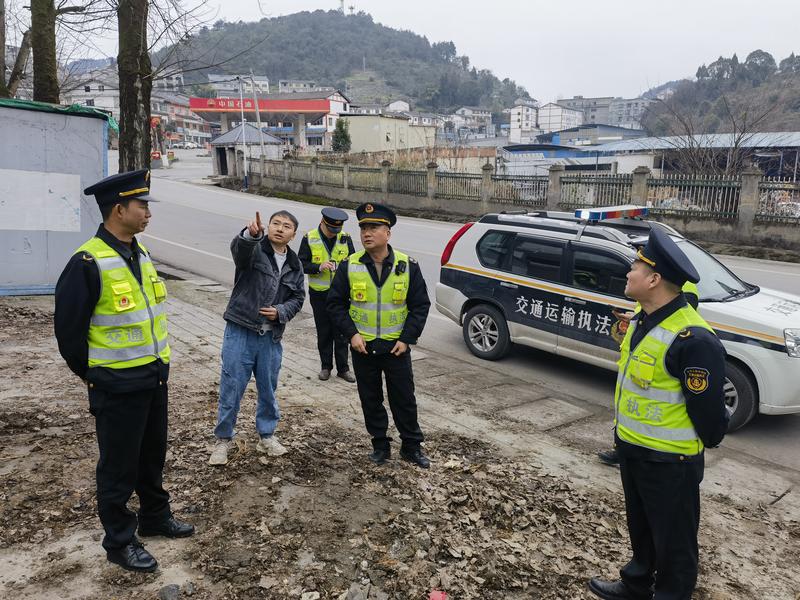 給當(dāng)事人指出違法行為。