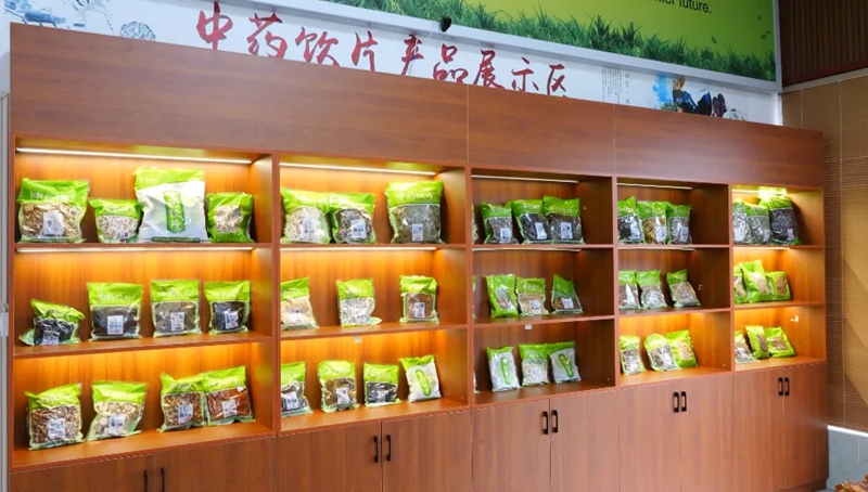 全力以“復”，西秀企業(yè)跑出復工“加速度”。