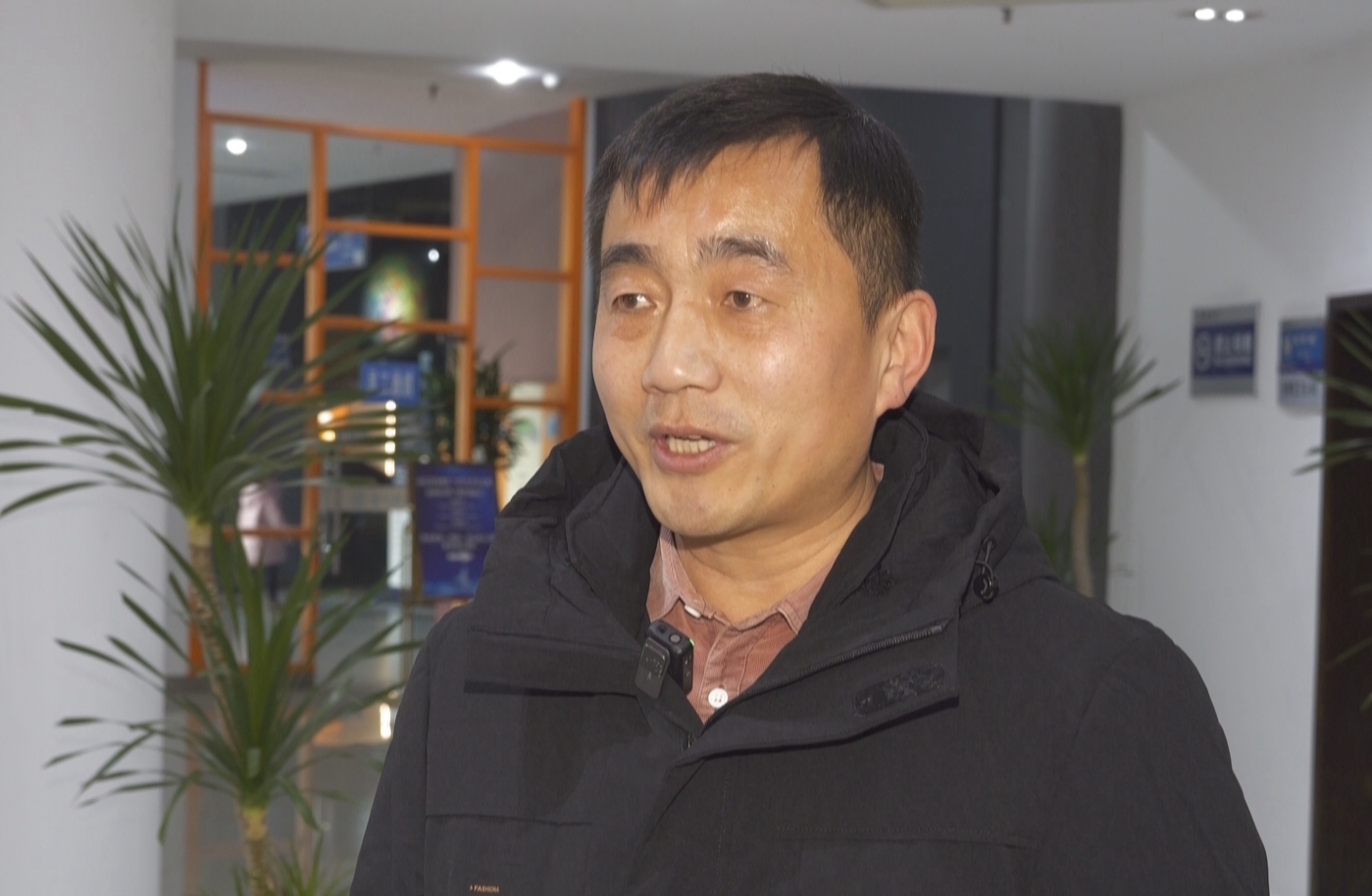 貴州理工學(xué)院理學(xué)院副院長(zhǎng) 張世功。