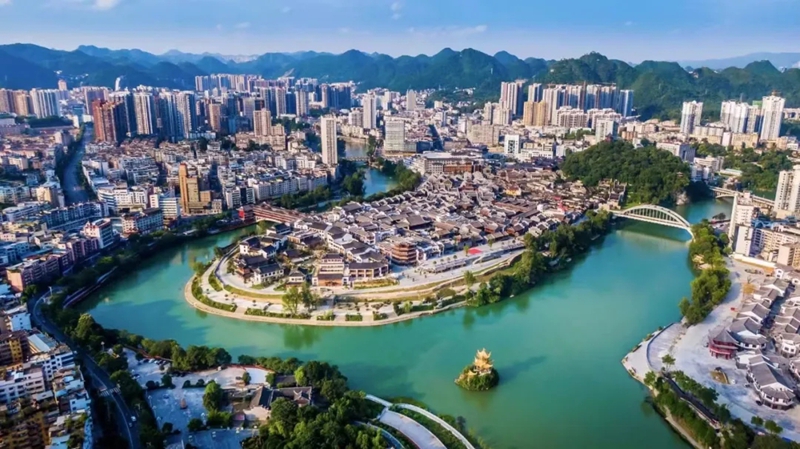 碧江區(qū)：產(chǎn)業(yè)集聚齊開(kāi)工 提升經(jīng)濟(jì)產(chǎn)能附加值 (1).jpg
