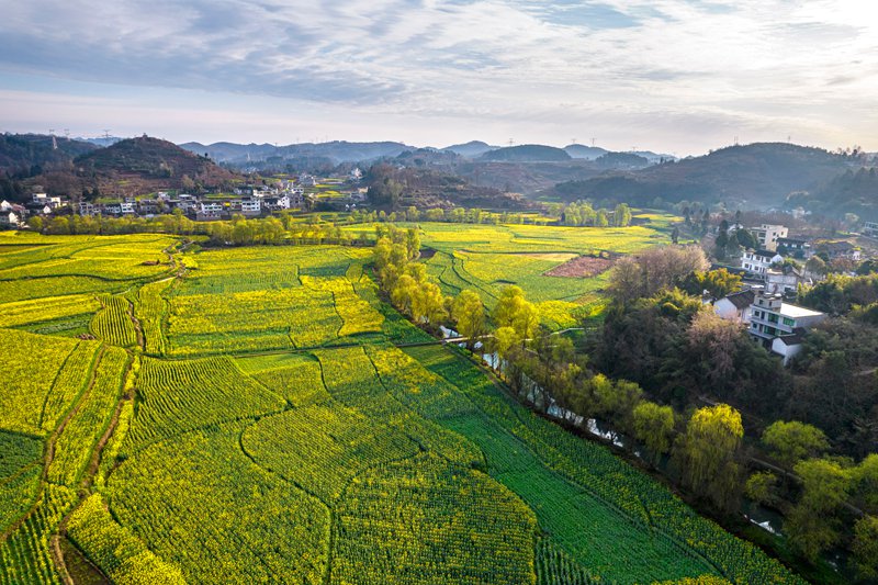 貴州省畢節(jié)市黔西市洪水鎮(zhèn)鄉(xiāng)村美景（無人機(jī)照片）。