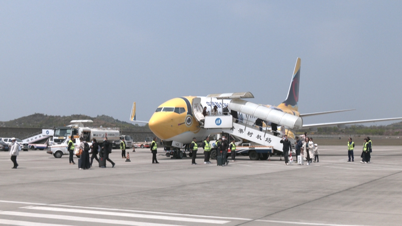 飛機(jī)。