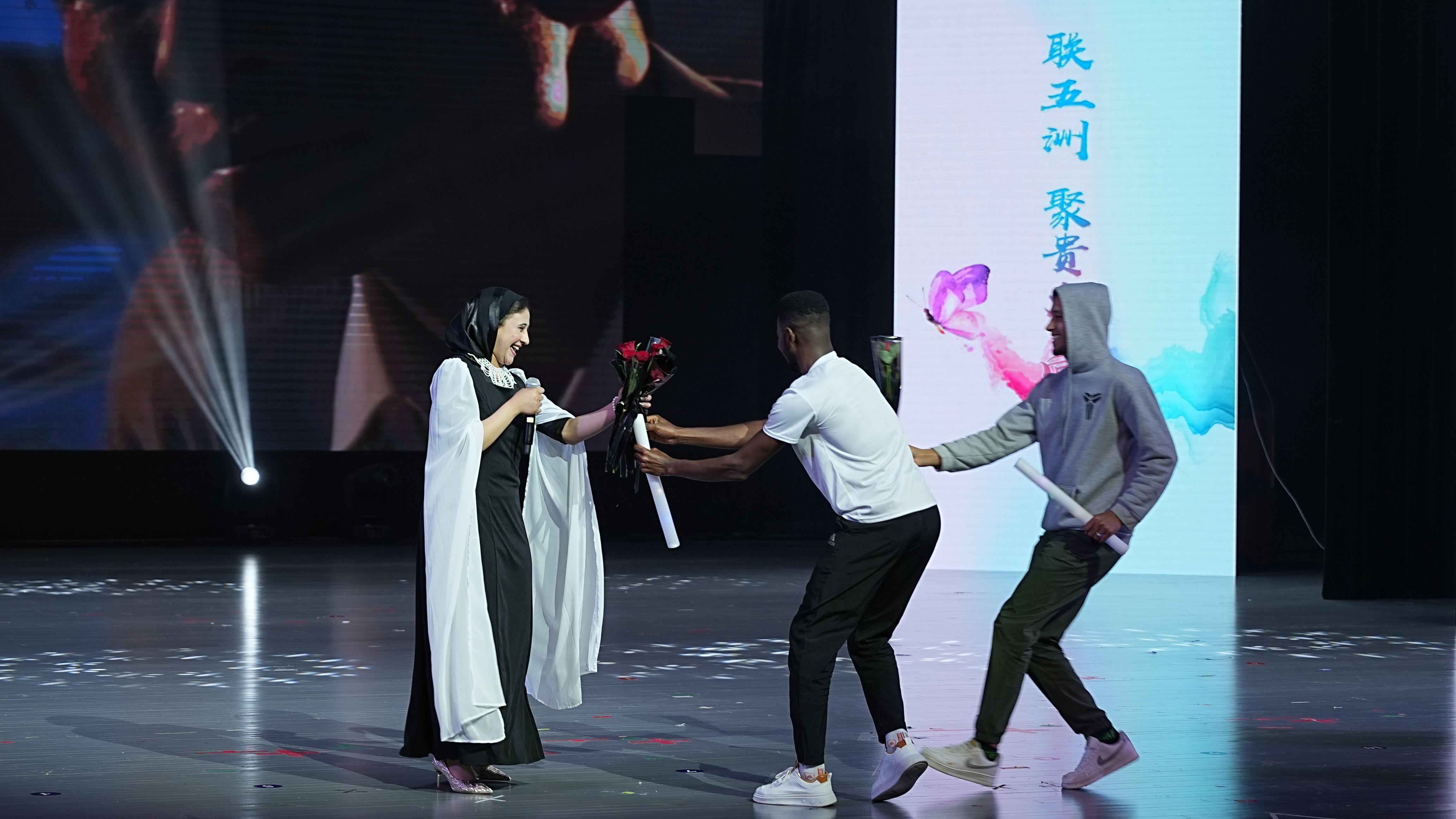 留學生演出。圖片由貴州大學提供