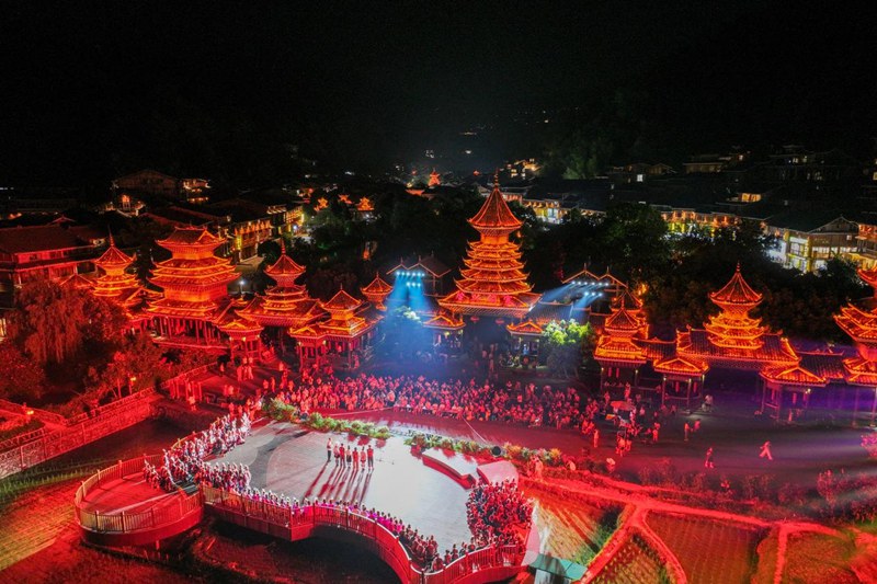 “村歌”比賽現(xiàn)場(chǎng)。