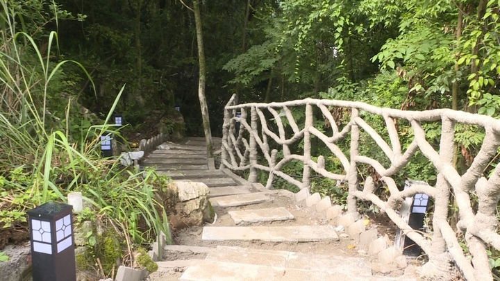 煥新升級(jí)后的普定縣水井村景區(qū).jpg