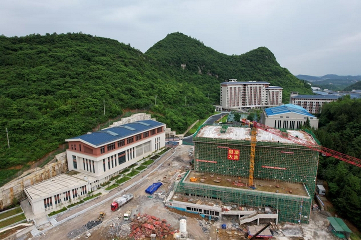 萬家燈火智能制造產(chǎn)教融合實訓基地（袁坤 攝）.jpg