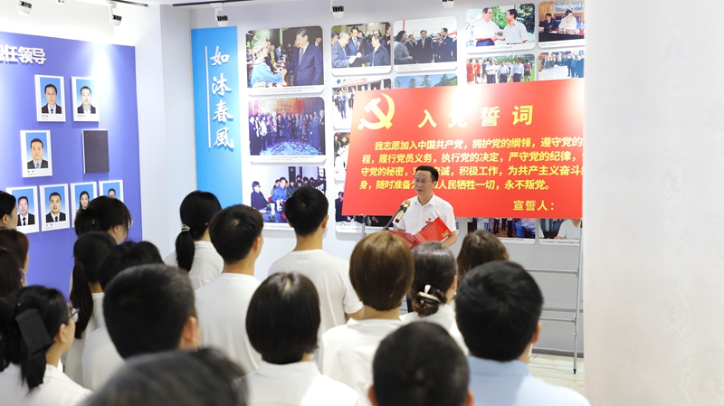 2025年畢業(yè)生黨員主題黨日活動(dòng)。