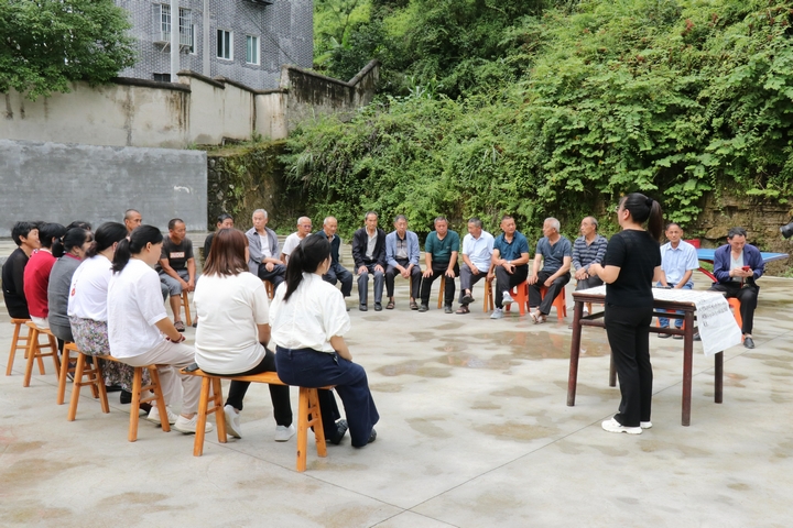 召開院壩會(huì).jpg