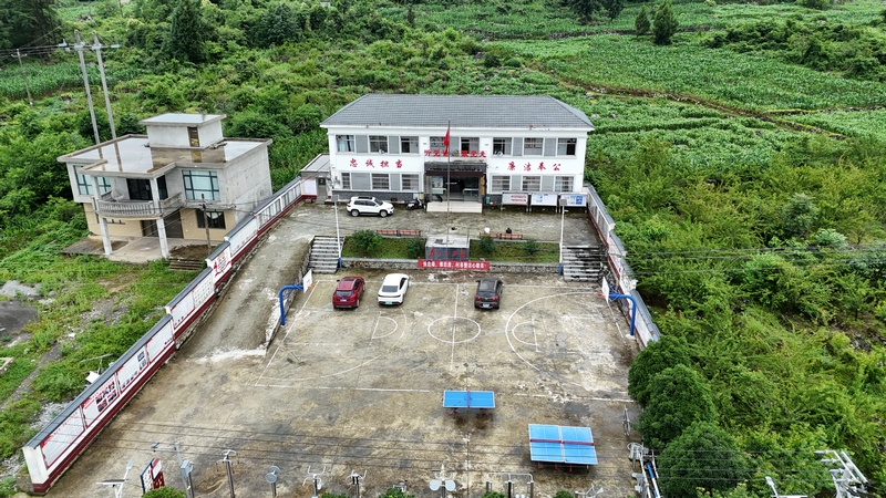 綠化鄉(xiāng)灣箐村。